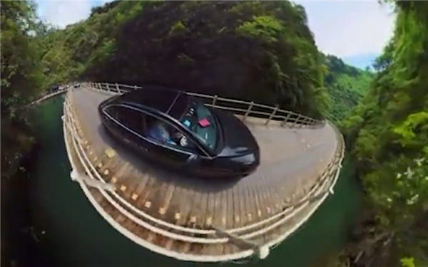 360度全景记录车辆过恩施网红浮桥：语音提示限速20码