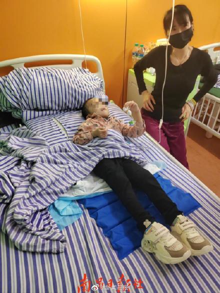 江西4岁女童坠楼昏迷90天后苏醒 已开始康复训练
