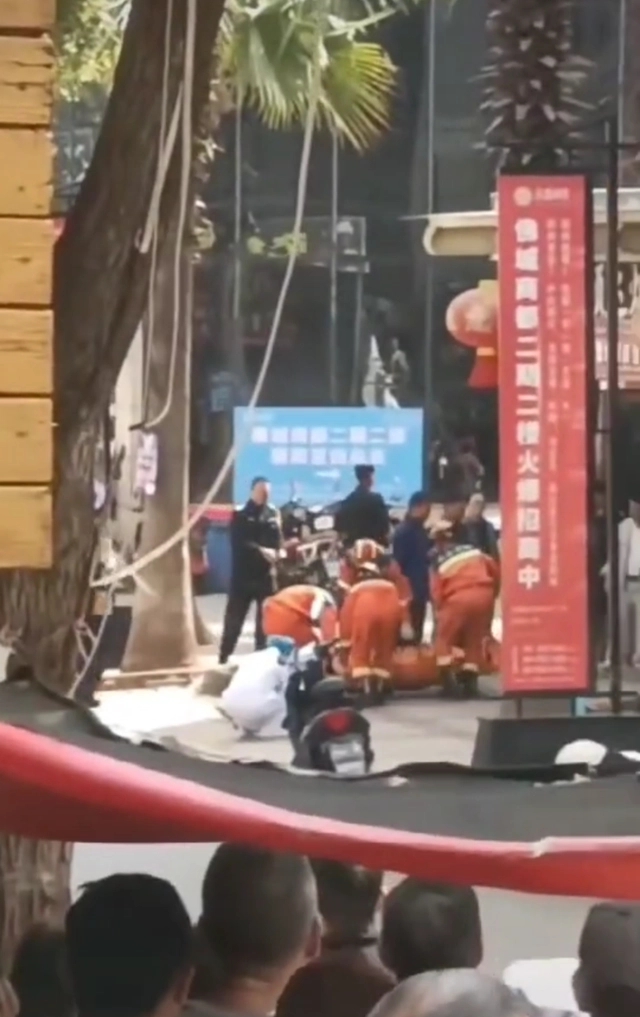 云南电梯坠落事故成立调查组 事件原因正在调查