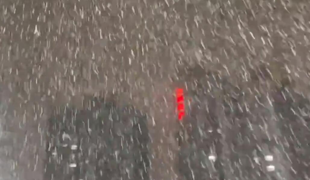 沉浸式体验郑州暴雪：大风、寒潮、道路结冰、最低零下6℃